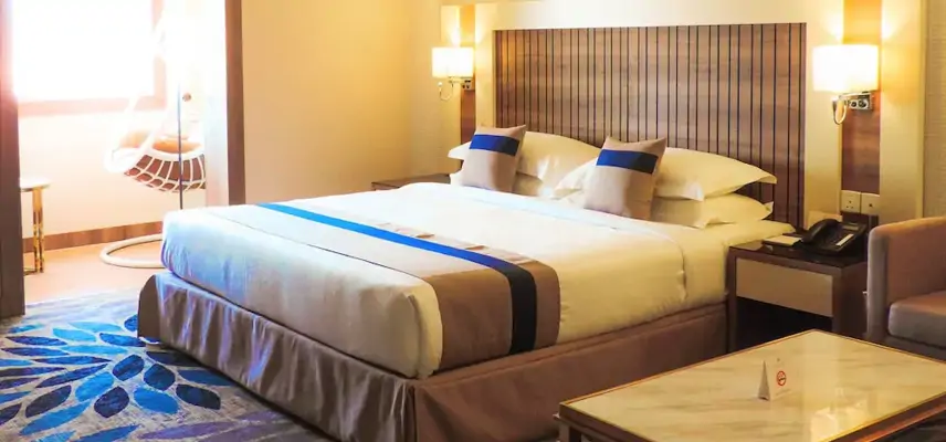 Season Star Hotel image